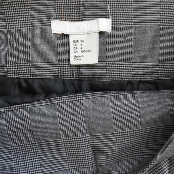 Skirt - Picture 2 of 3